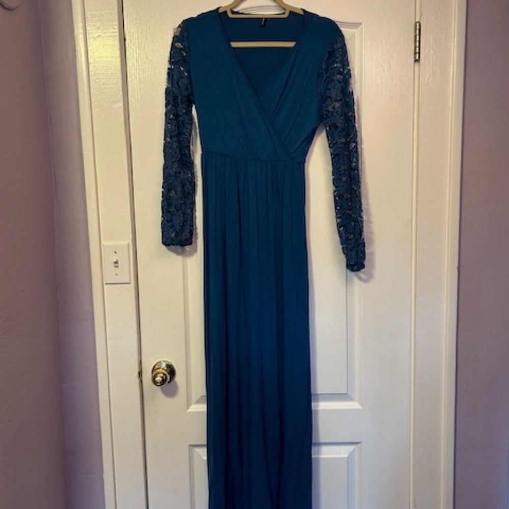Zattcas blue long sleeve lace Maxi dress- Size S